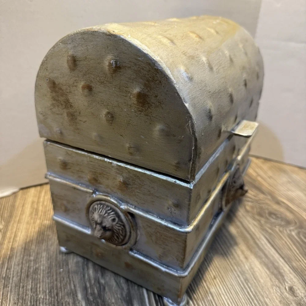 Metal Hinged Treasure‎ Box Studded With Lions On It Beautiful Piece